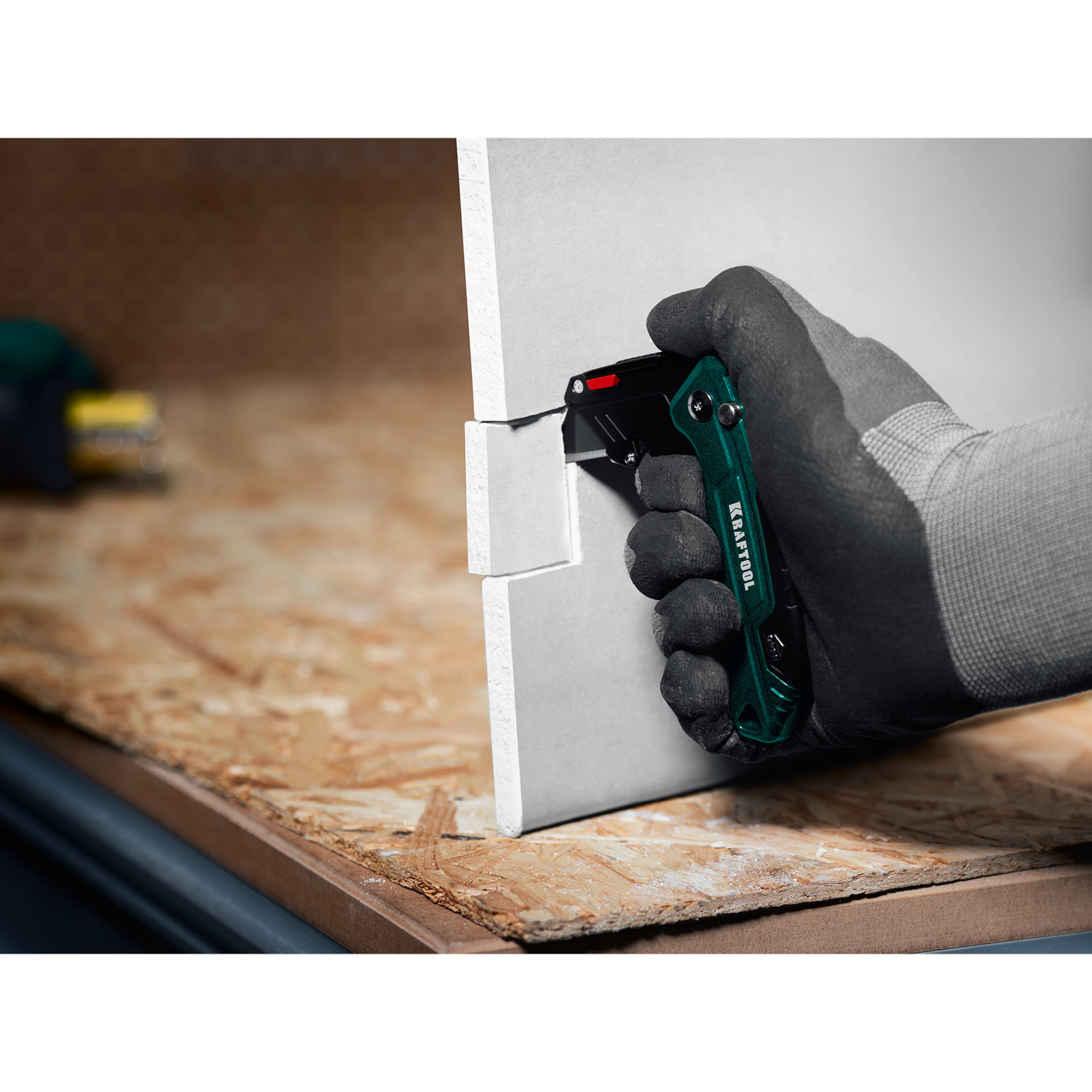 KRAFTOOL Helfer, компактный складной нож с трапециевидным лезвием, тип А24 (09242) — фото 15