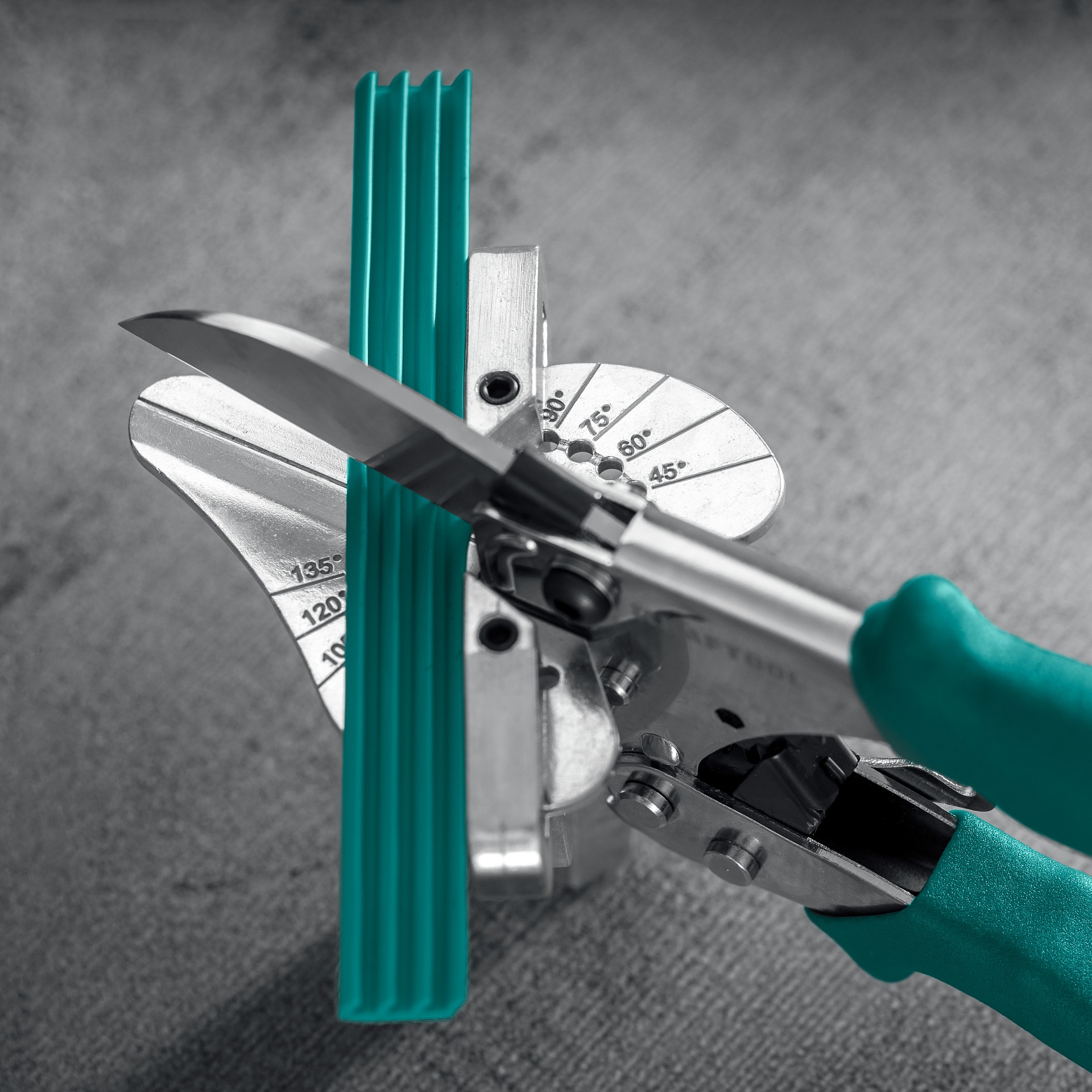 KRAFTOOL MC-12, для различных профилей из пластика и резины, с набором сменных губок, угловые ножницы (23372-12) — фото 4