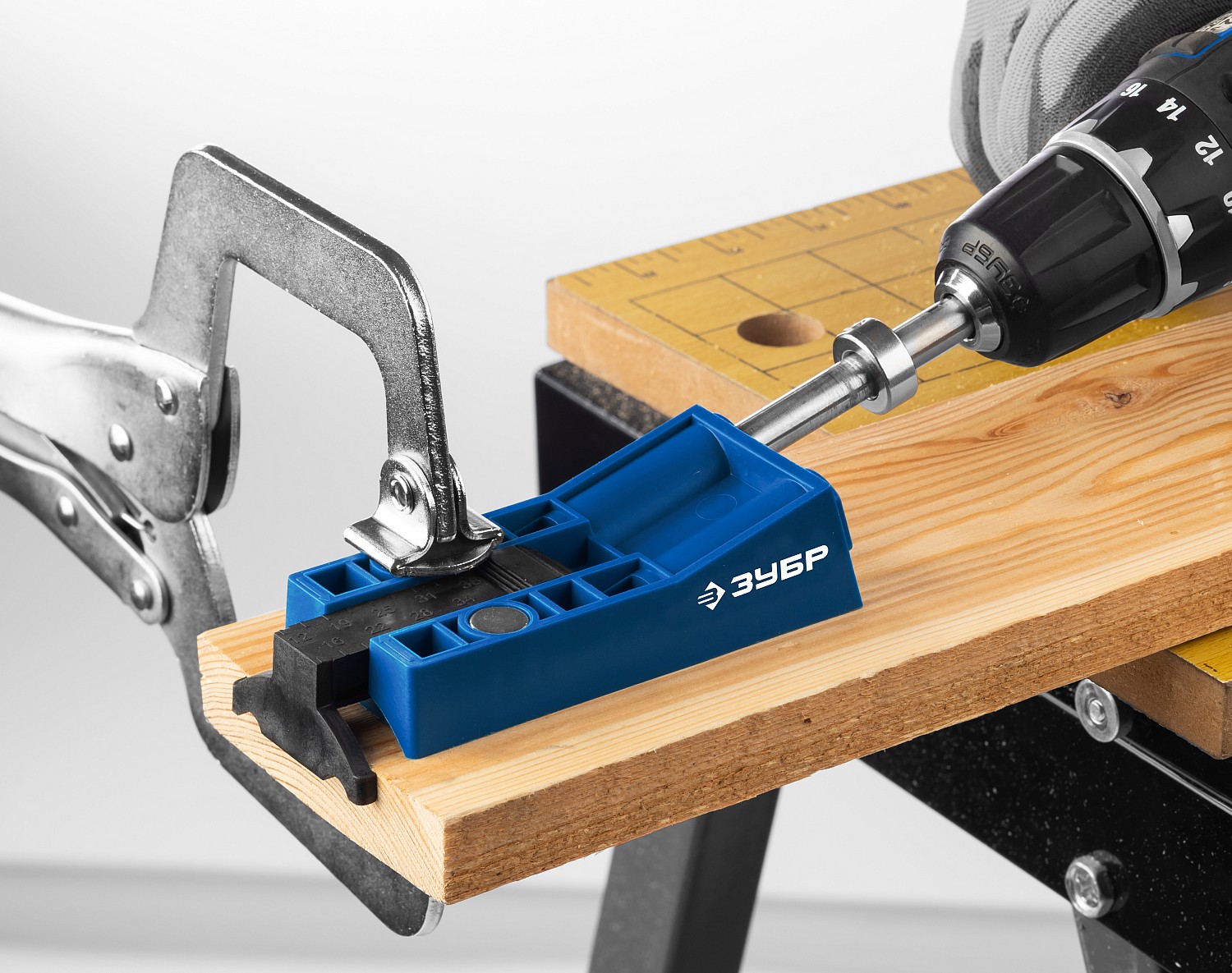 ЗУБР два отверстия, в кейсе, двойной кондуктор для глухих отверстий, Профессионал (30091) — фото 5