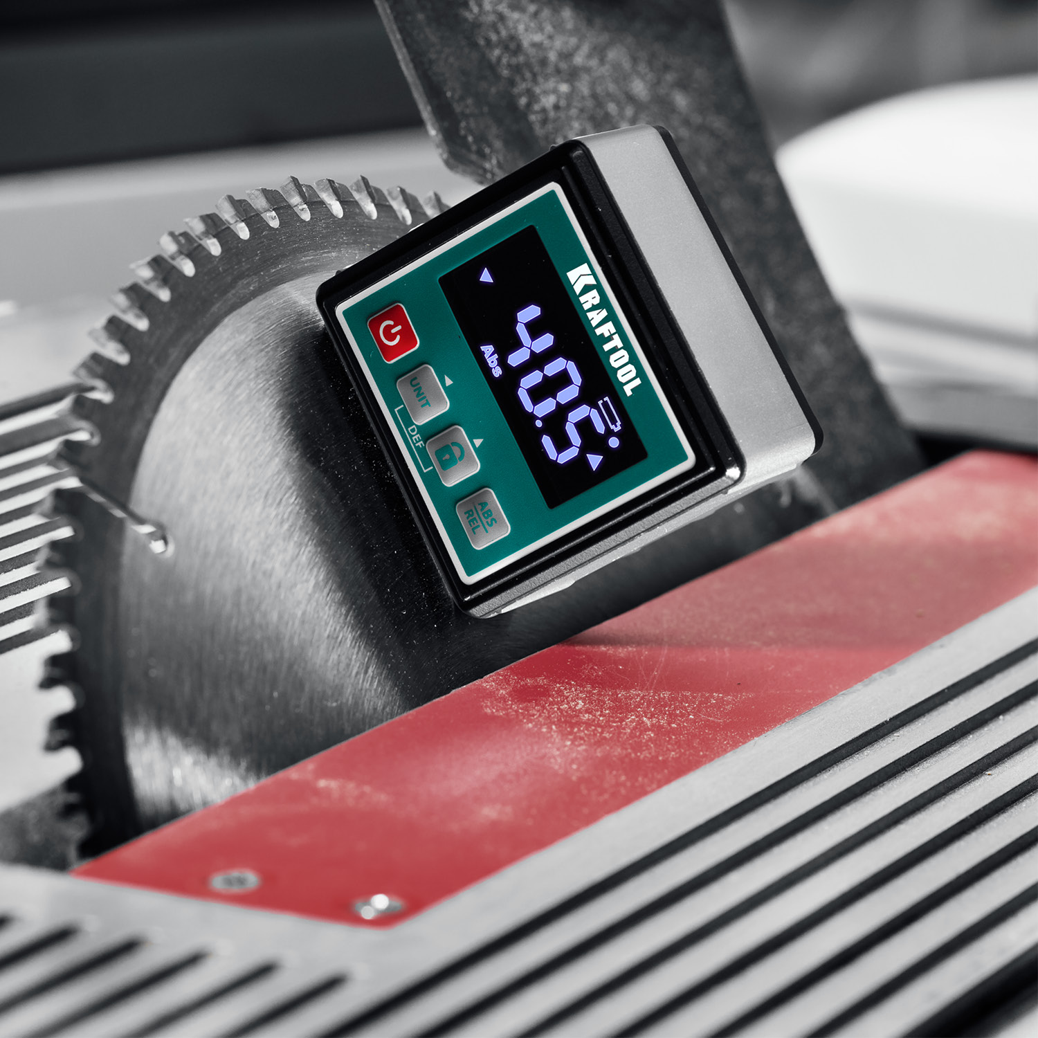 KRAFTOOL KOMPAKT, 4 х 90 С, точность 0.1, уровень-уклономер электронный (34687) — фото 9