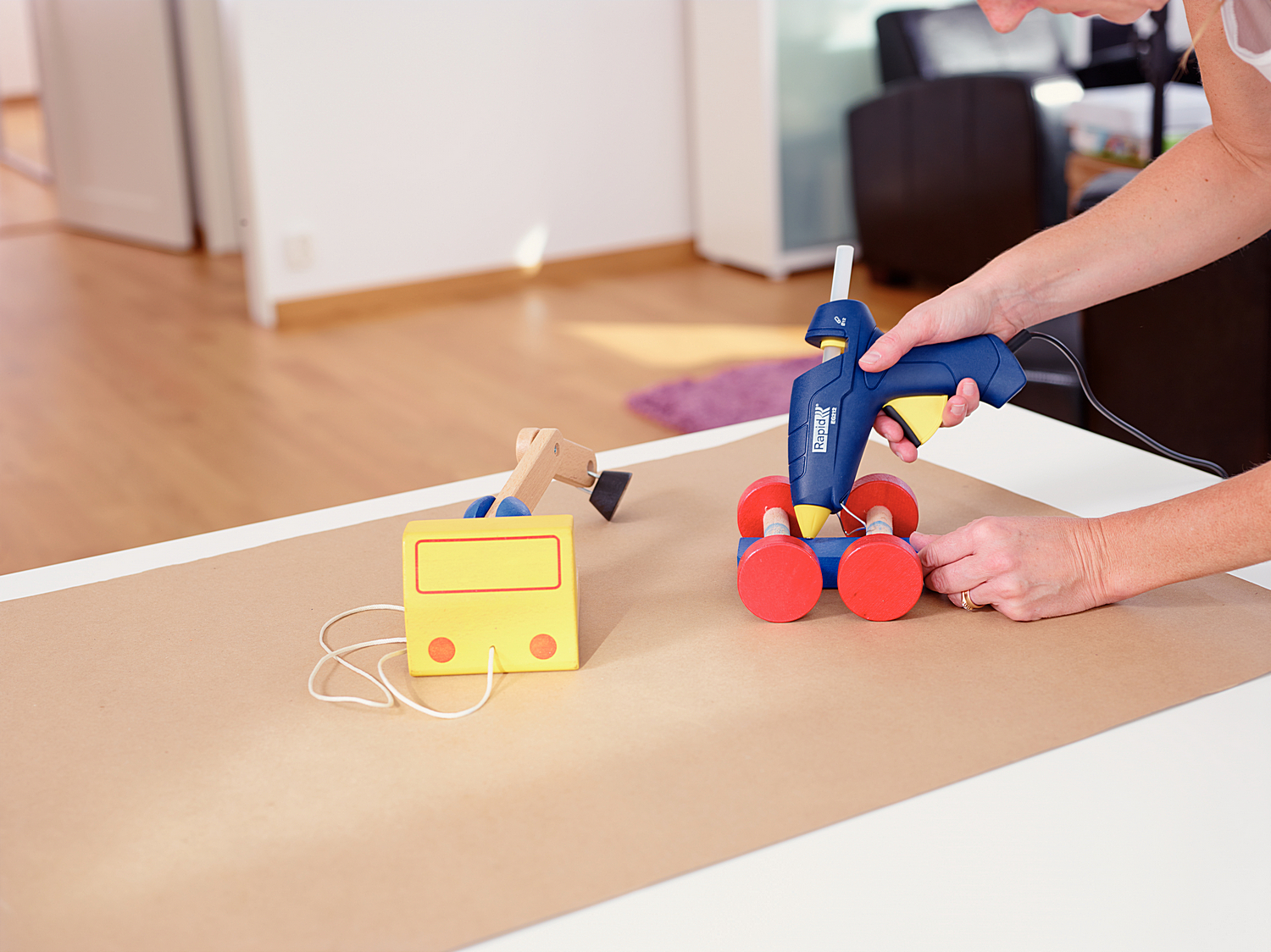 RAPID Pro EG212, 12 мм, 220 Вт, термоклеящий пистолет (5000442) — фото 2