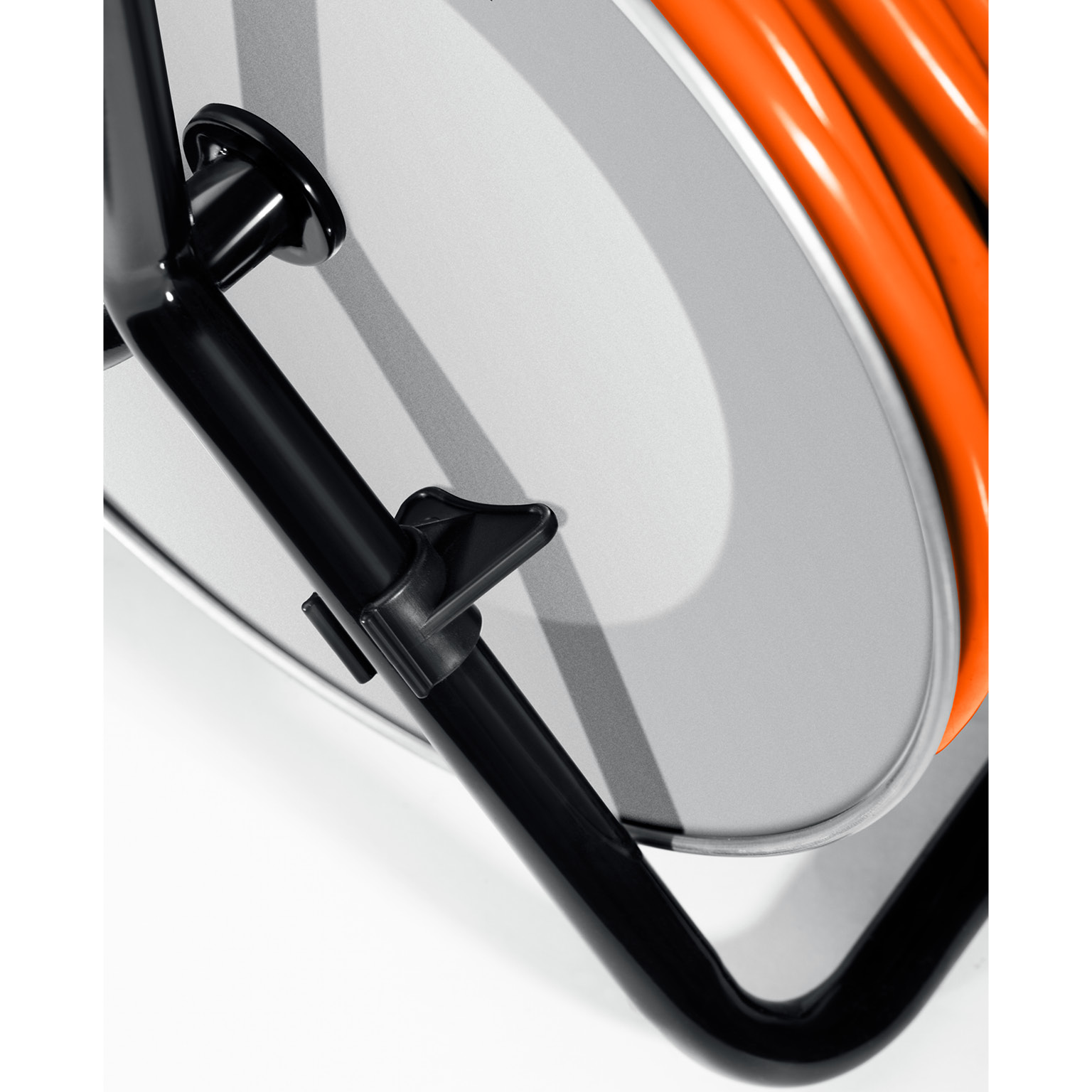 KRAFTOOL ПВС 3х2.5 30м 4000Вт IP44, Силовой удлинитель на стальной катушкеEXPERT (55089-30) — фото 7