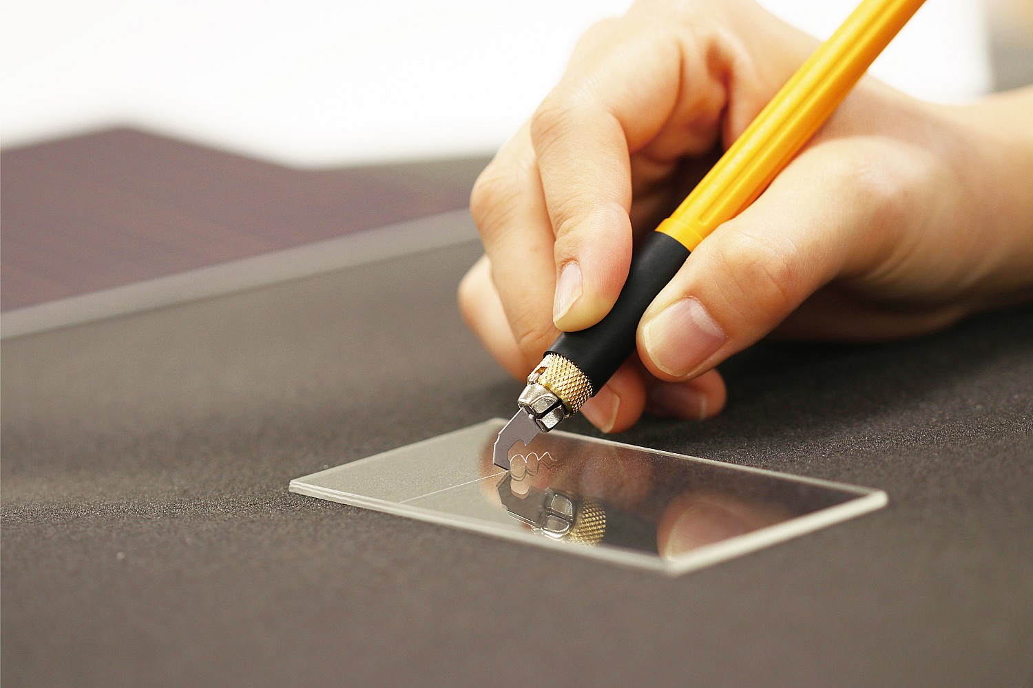 OLFA с профильными лезвиями 6 мм, 4 шт, перовой нож (OL-AK-4) — фото 10