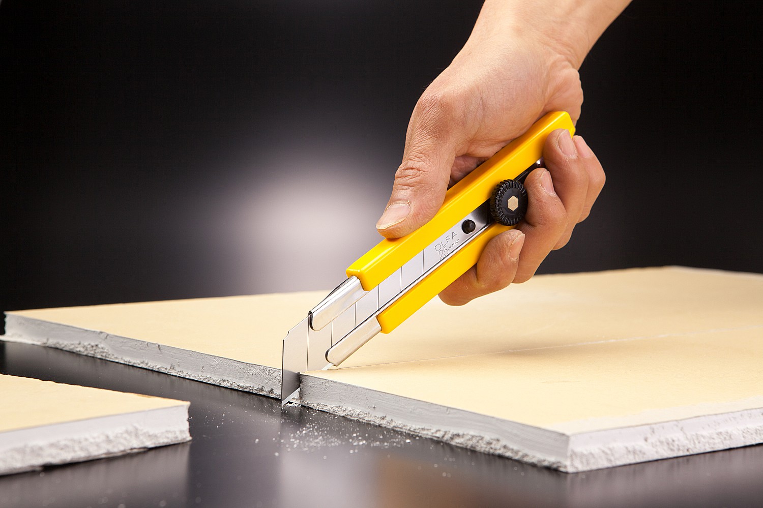 OLFA 25 мм, нож с выдвижным лезвием (OL-H-1) — фото 6