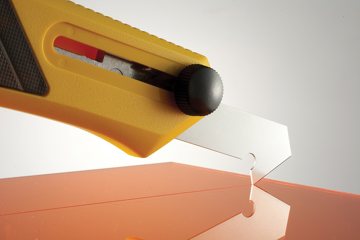 OLFA 13 мм, для пластика, усиленный резак (OL-PC-L) — фото 8