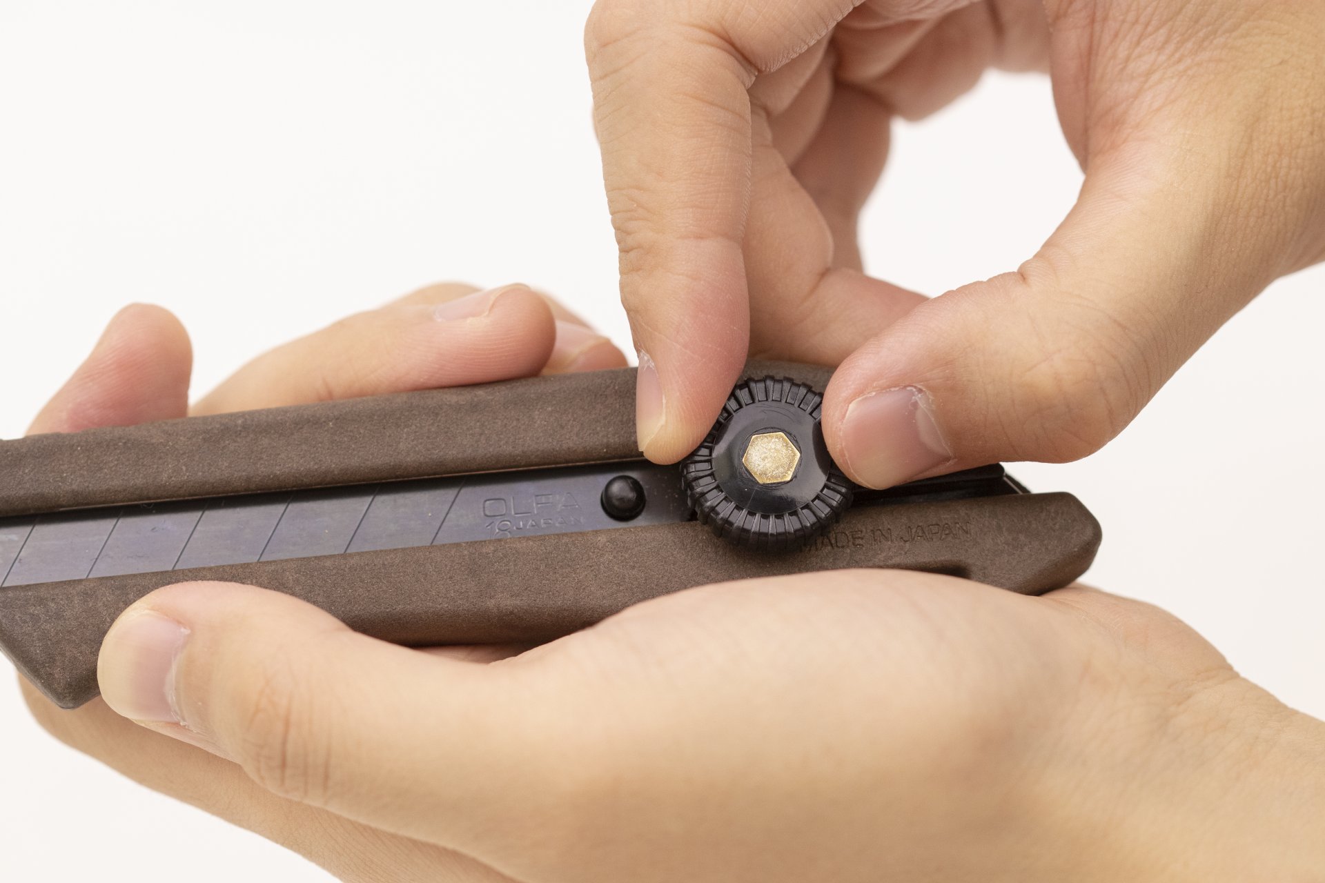 OLFA WOOD-PP Models 18 мм, с сегментированным лезвием, нож (OL-WD-L) — фото 12