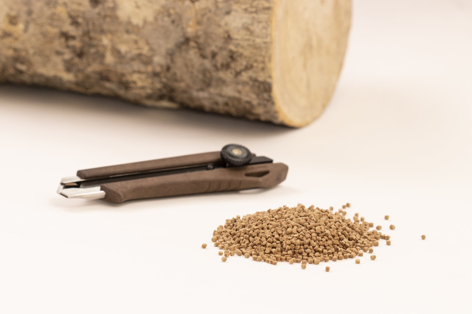 OLFA WOOD-PP Models 18 мм, с сегментированным лезвием, нож (OL-WD-L) — фото 18