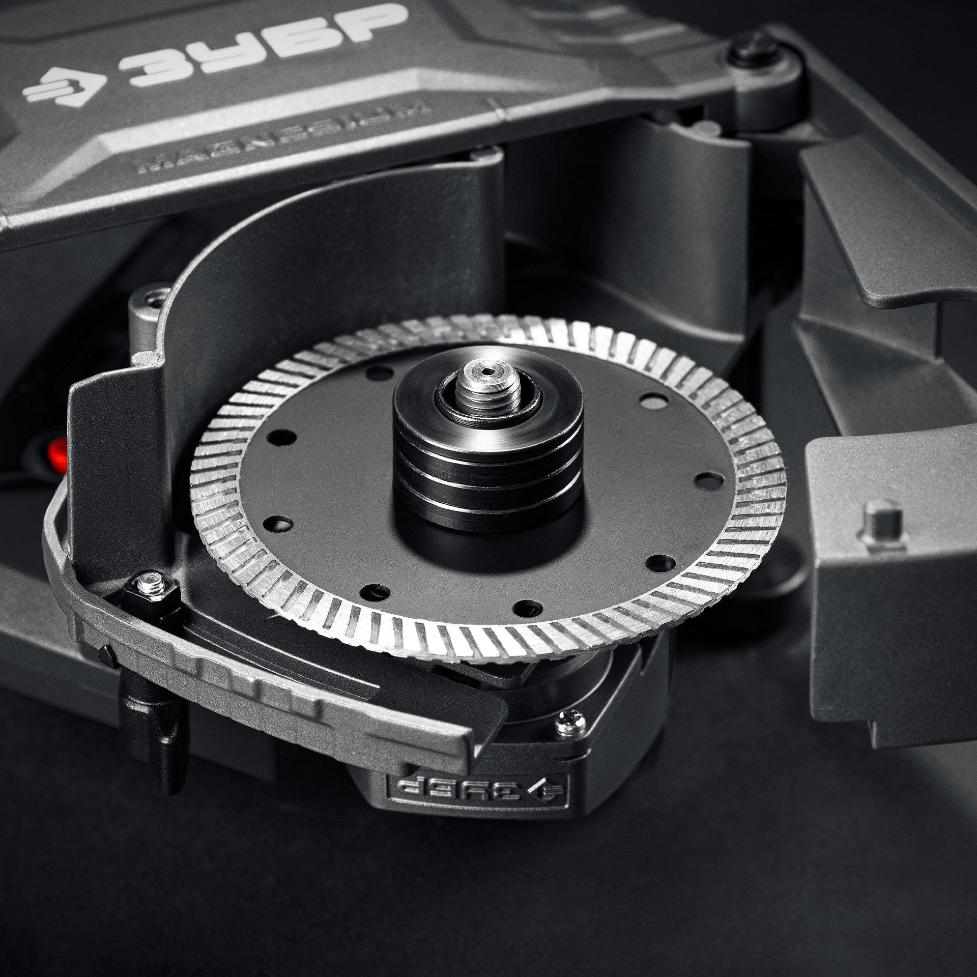 ЗУБР d 125 мм, 1200 Вт, 30 мм, штроборез (бороздодел) (ЗШ-30-1205 Т) — фото 7