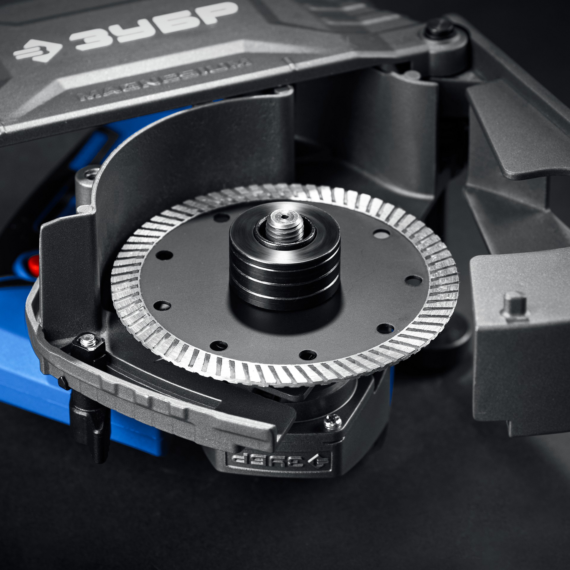 ЗУБР d 125 мм, 1600 Вт, 30 мм, штроборез (бороздодел), кейс, Профессионал (ЗШ-П30-1600 ПСТК) — фото 6